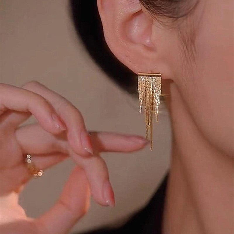 Feminine Fashion Festive Ear Ring